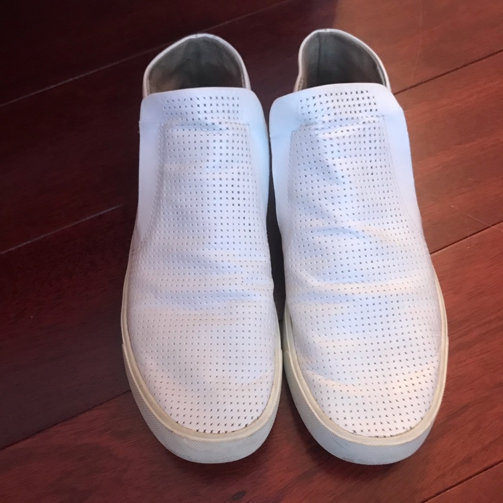 VINCE Sneakers